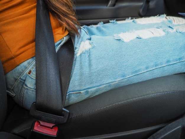 Как снять заднее сиденье Нива 21214