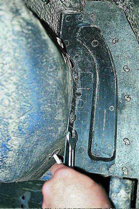 Проверка состояния петель